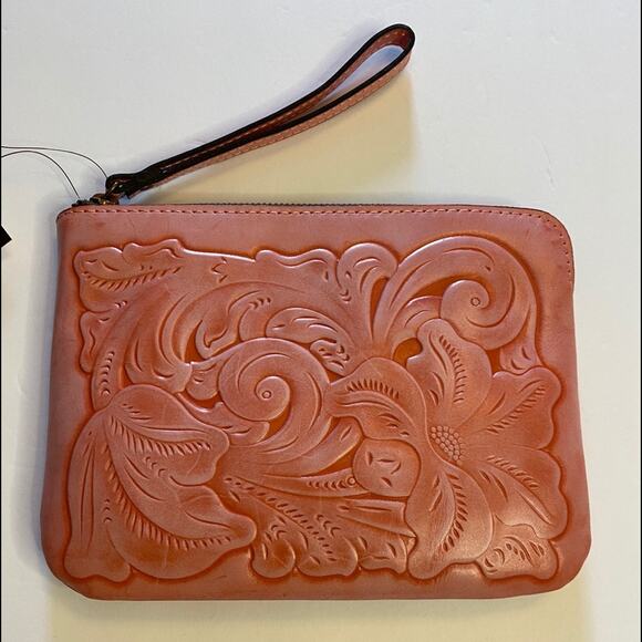 NWT Patricia Nash Tuscan tooled wristlet - Picture 1 of 4